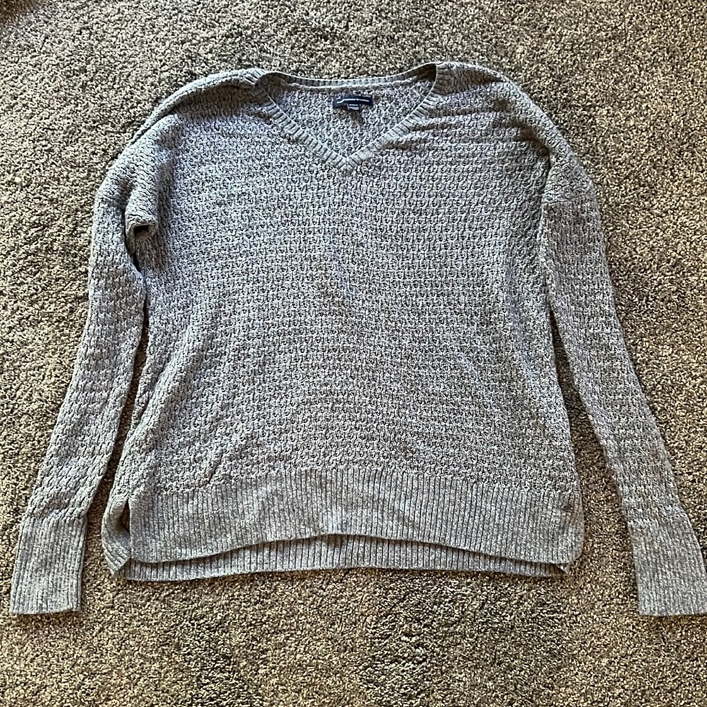 American eagle knit grey sweater
